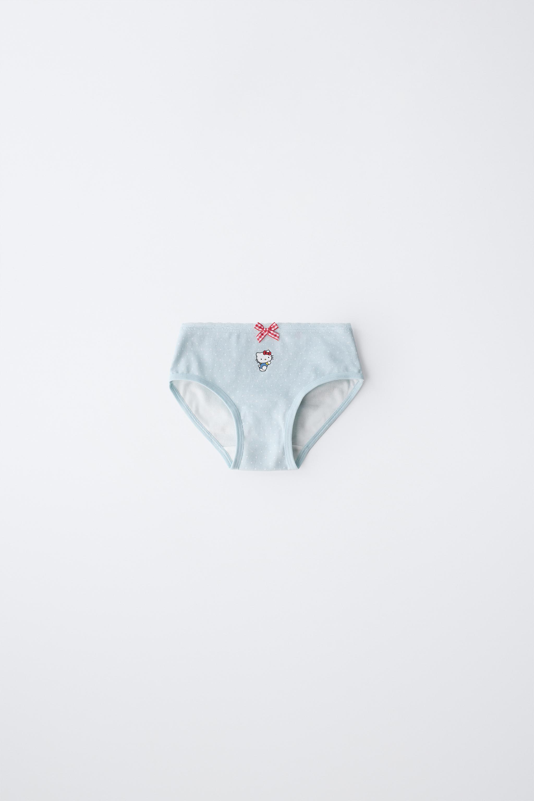 1 1/2-6 ANS/ LOT DE TROIS CULOTTES HELLO KITTY © SANRIO